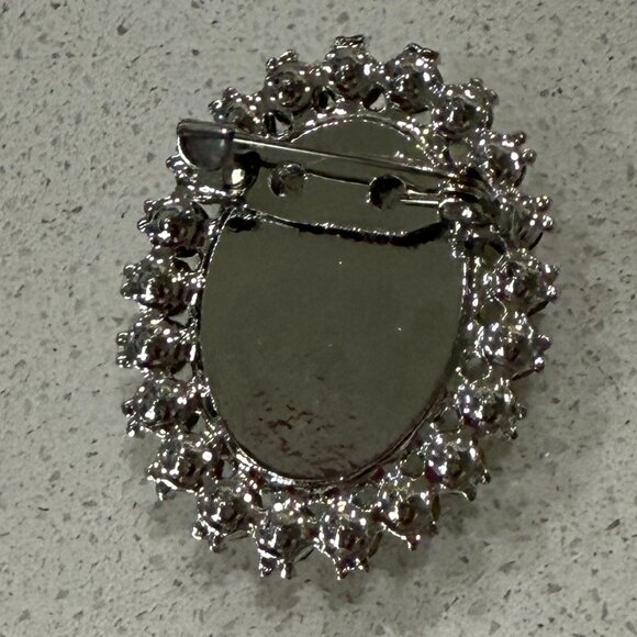 RHINESTONE BROOCH - Picture 6 of 6
